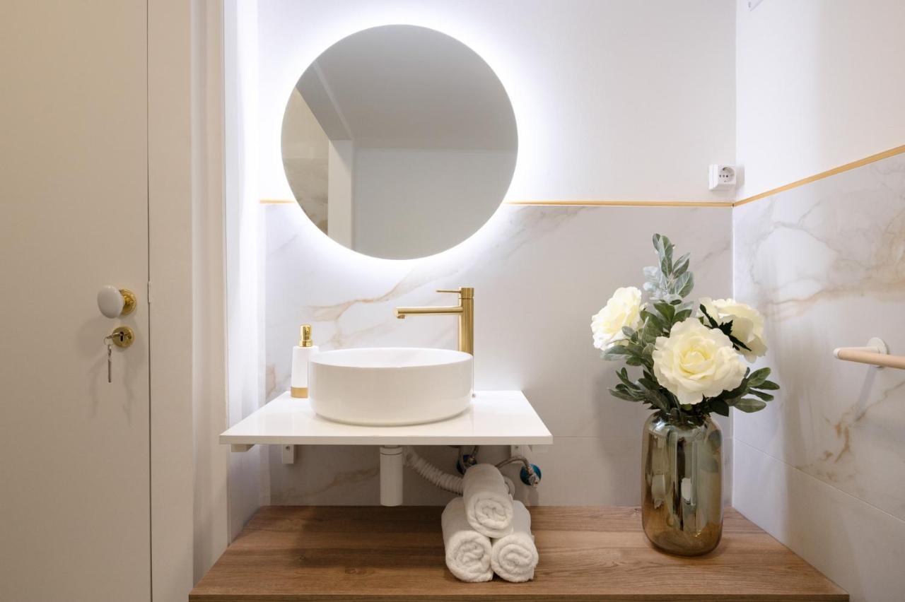 Cardosas Gem - Historic Ap 1F Apartment ปอร์โต ภายนอก รูปภาพ